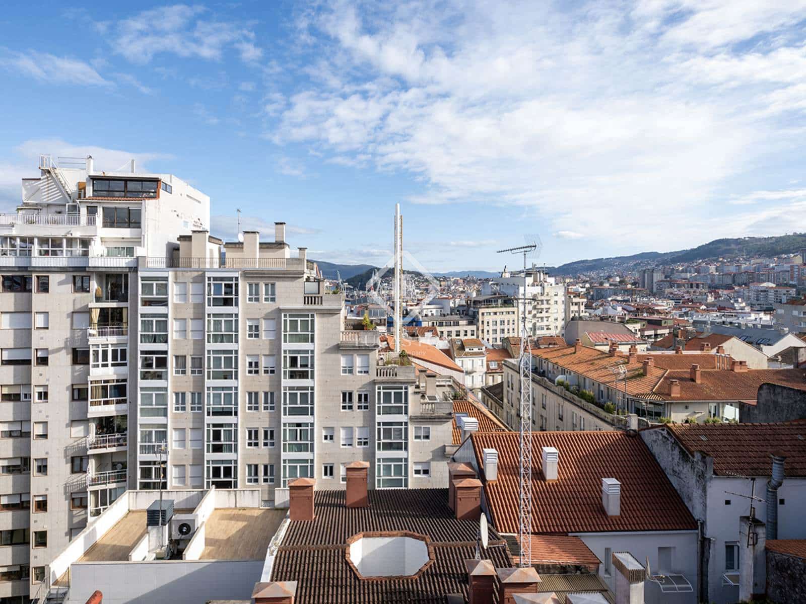 2 soveværelse Penthouse til leje i Vigo - € 1.900 (Ref: 9170474)