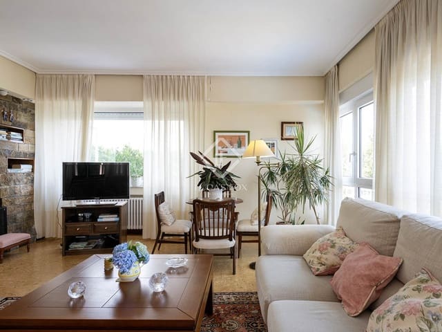 6 bedroom Villa for sale in Redondela with pool garage - € 785,000 (Ref: 9170489)