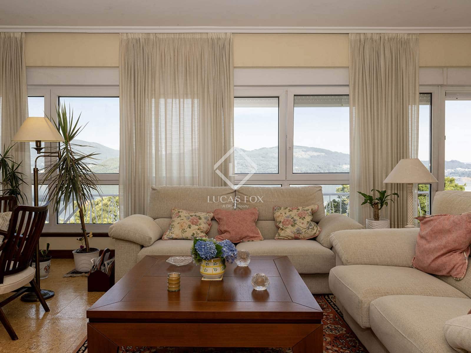 6 bedroom Villa for sale in Redondela with pool garage - € 785,000 (Ref: 9170489)