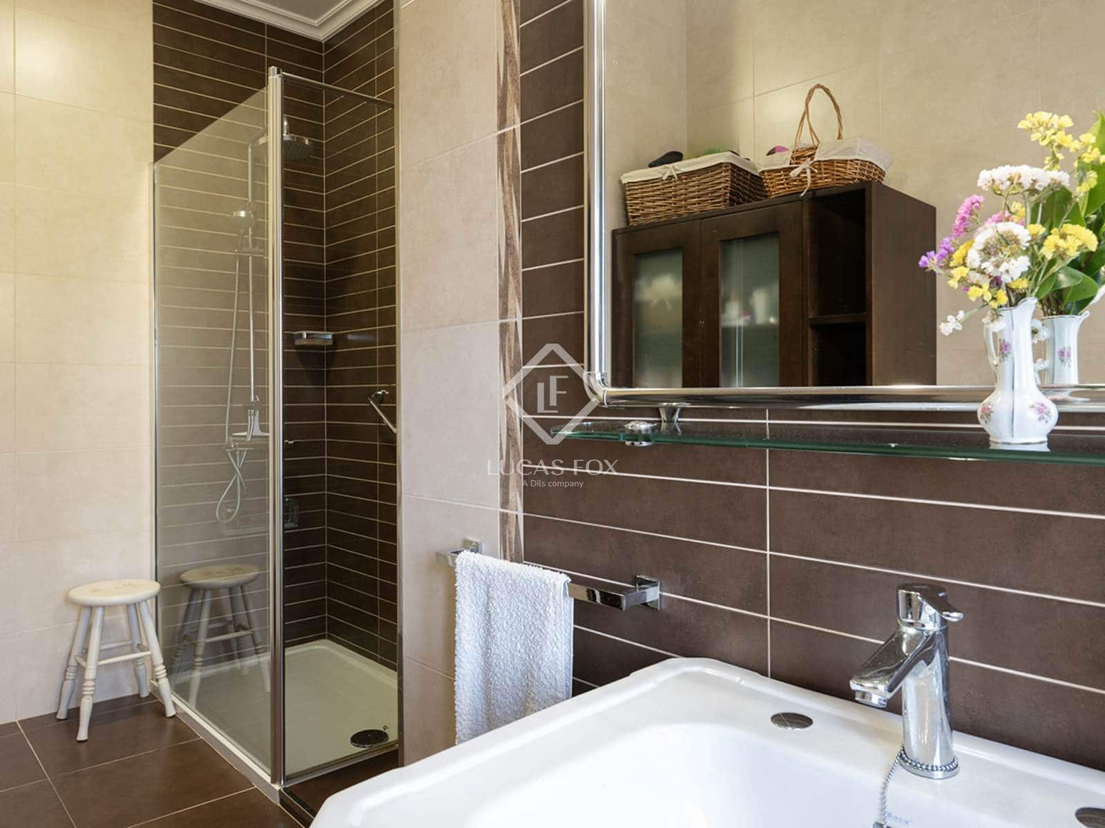 6 bedroom Villa for sale in Redondela with pool garage - € 785,000 (Ref: 9170489)