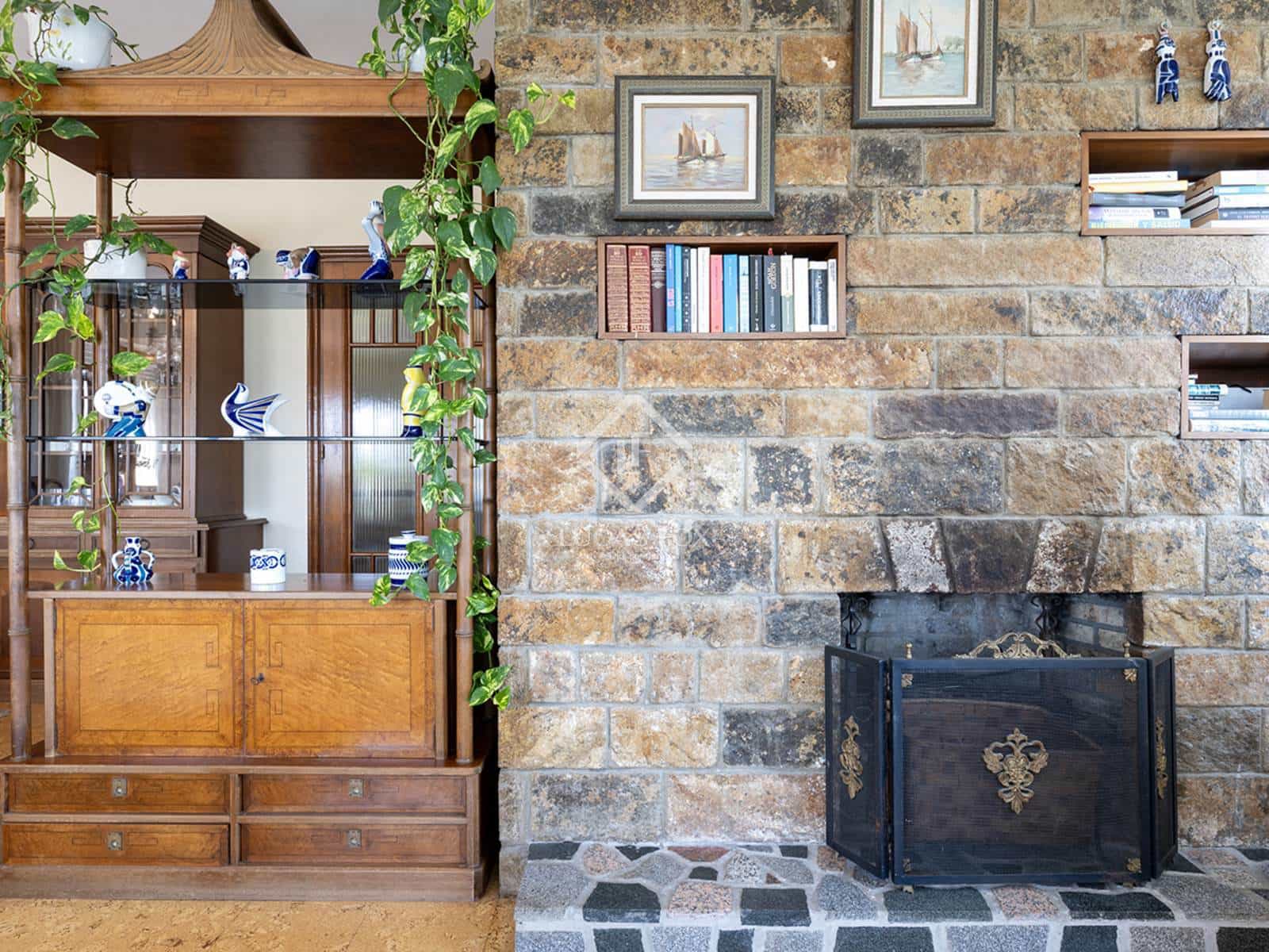 6 bedroom Villa for sale in Redondela with pool garage - € 785,000 (Ref: 9170489)