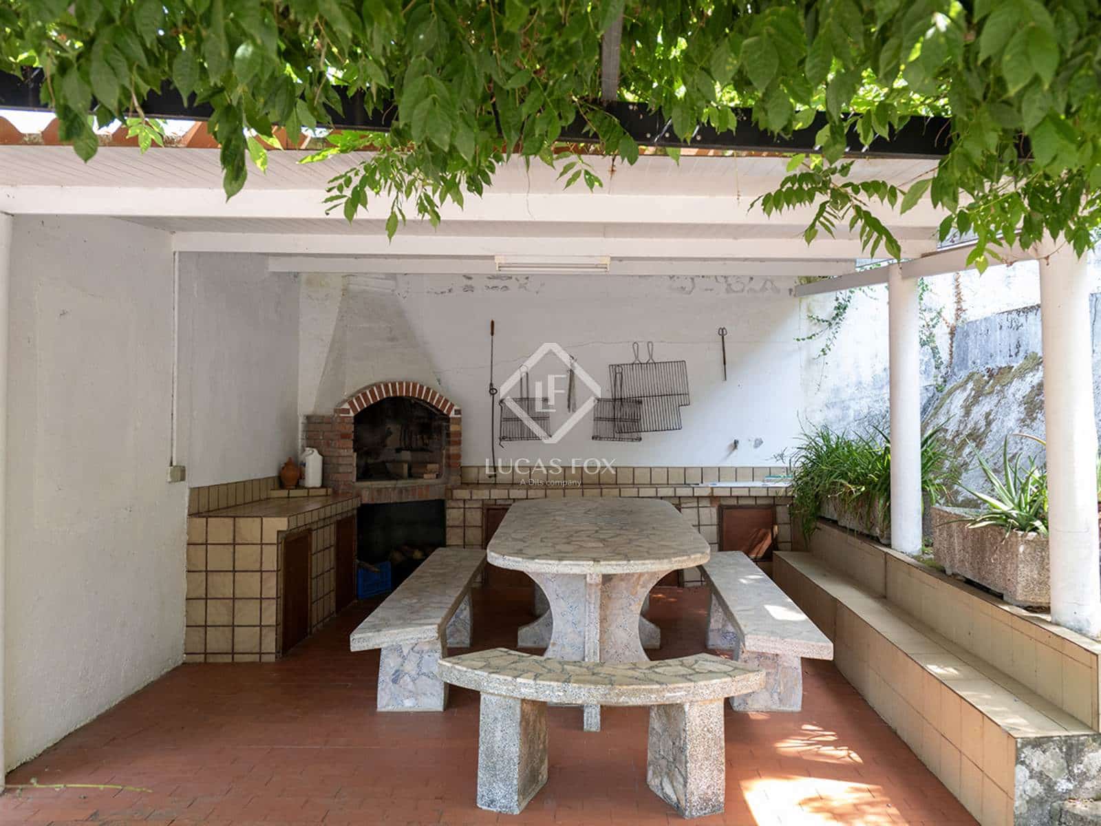 6 bedroom Villa for sale in Redondela with pool garage - € 785,000 (Ref: 9170489)