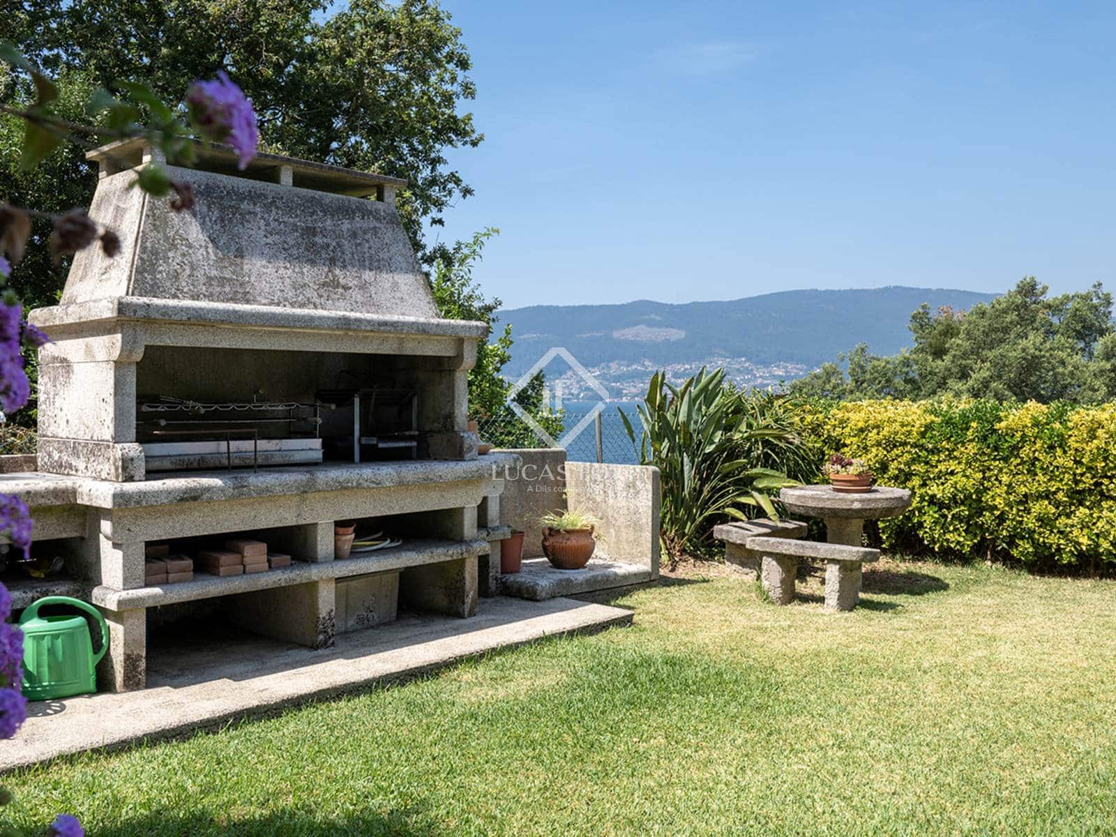 6 bedroom Villa for sale in Redondela with pool garage - € 785,000 (Ref: 9170489)