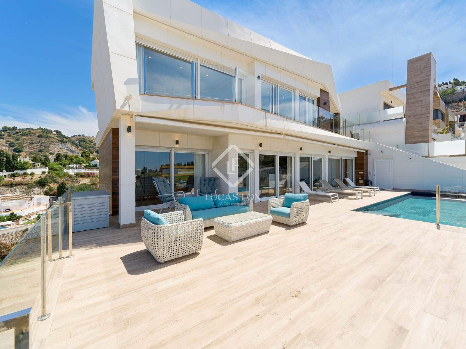 4 bedroom Villa for sale in La Herradura with garage - € 1,895,000 (Ref: 9170710)