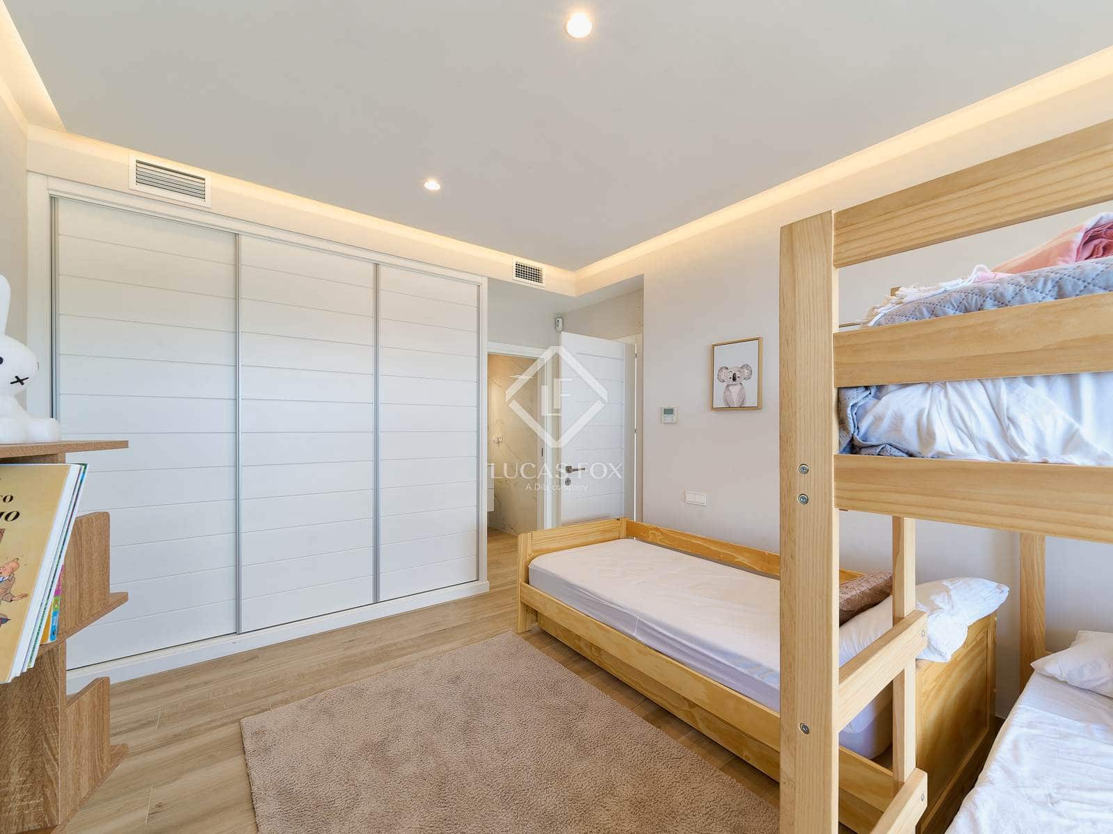 4 bedroom Villa for sale in La Herradura with garage - € 1,895,000 (Ref: 9170710)