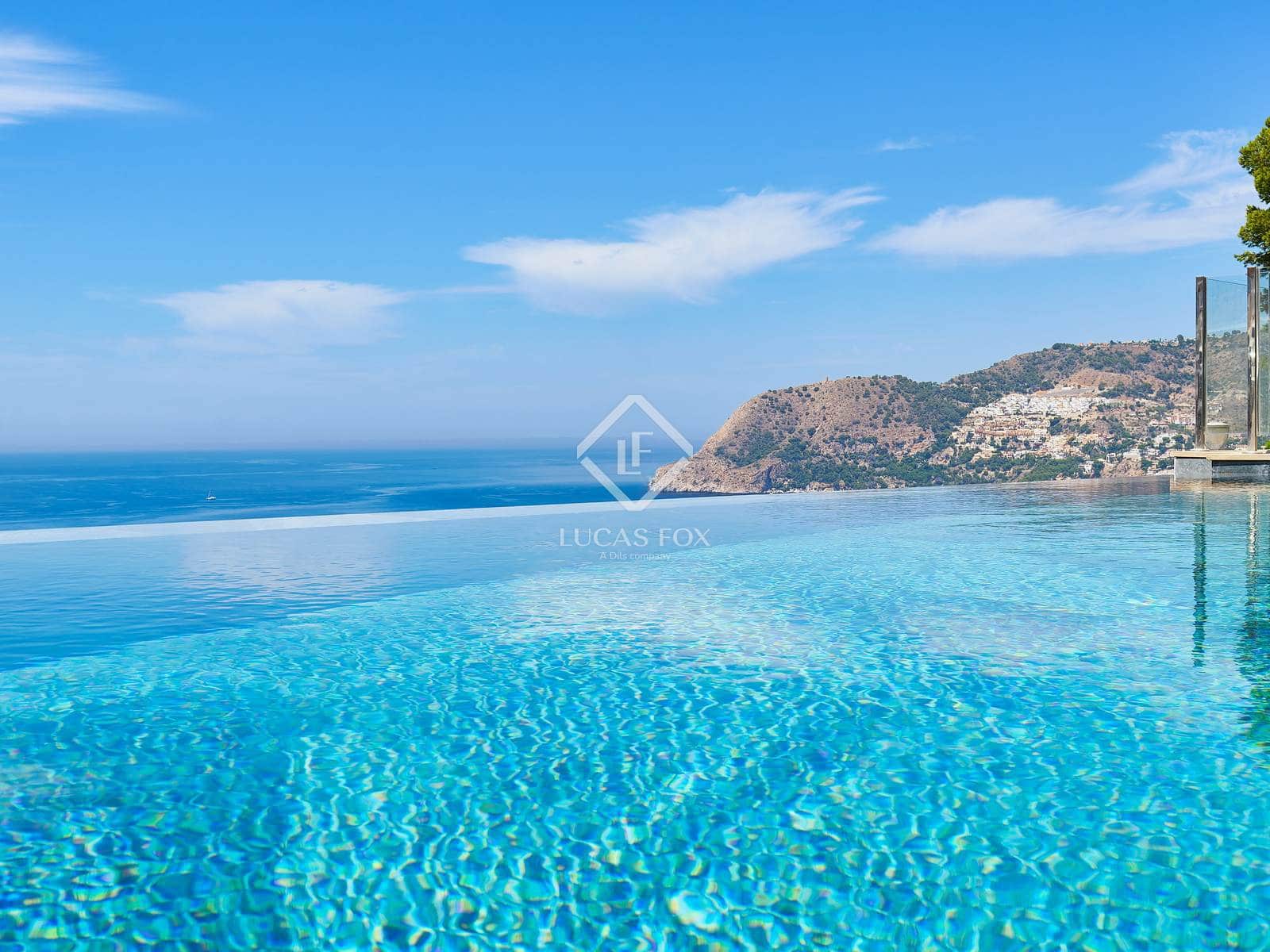 4 bedroom Villa for sale in La Herradura with garage - € 1,895,000 (Ref: 9170710)