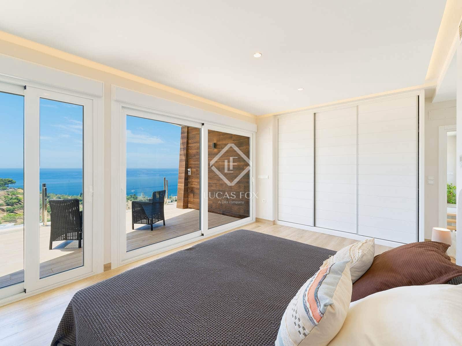 4 bedroom Villa for sale in La Herradura with garage - € 1,895,000 (Ref: 9170710)