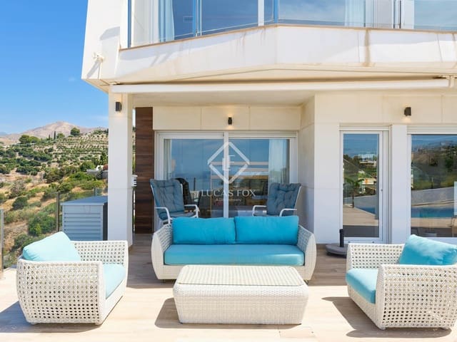 4 chambre Villa/Maison à vendre à La Herradura, Almuñécar avec garage - 1 895 000 € (Ref: 9170710)