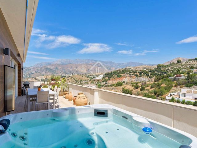 4 chambre Villa/Maison à vendre à La Herradura, Almuñécar avec piscine garage - 1 895 000 € (Ref: 9170710)