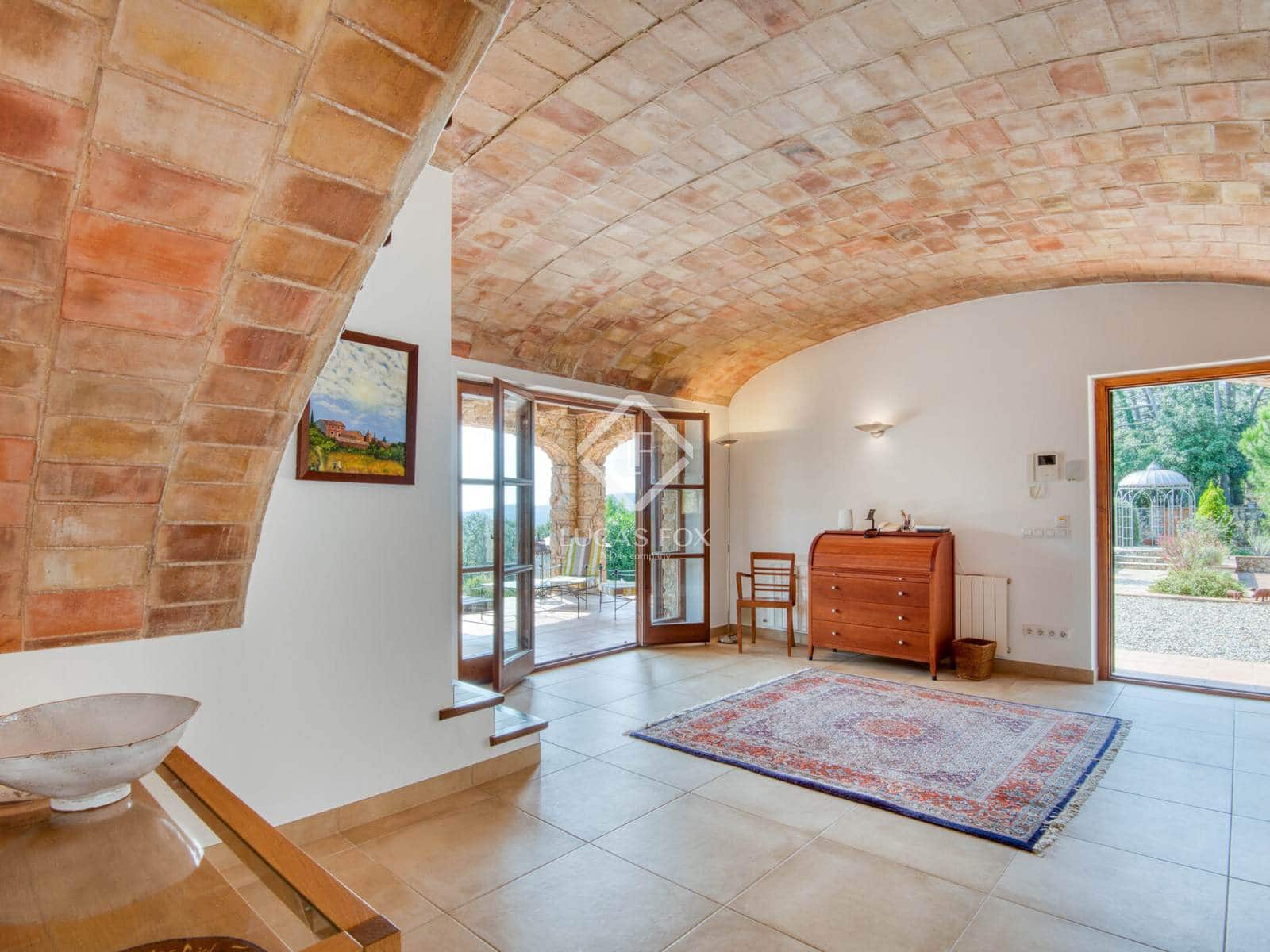 7 bedroom Finca/Country House for sale in Santa Cristina d'Aro with pool garage - € 1,900,000 (Ref: 9171882)