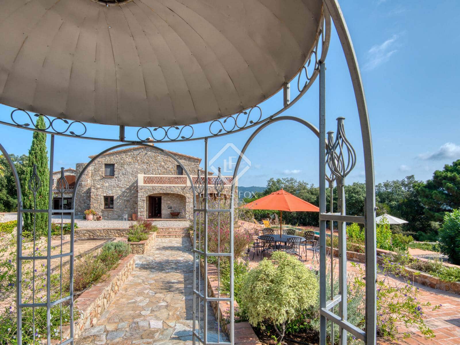 7 bedroom Finca/Country House for sale in Santa Cristina d'Aro with pool garage - € 1,900,000 (Ref: 9171882)