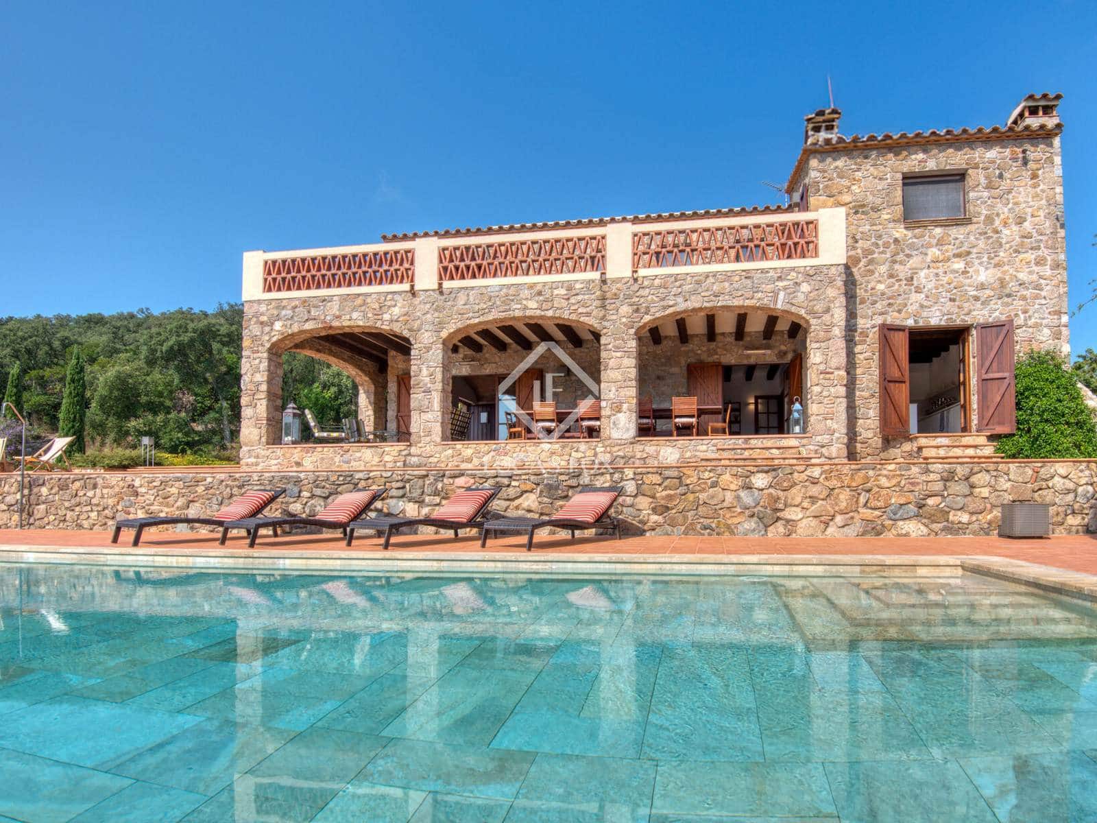 7 bedroom Finca/Country House for sale in Santa Cristina d'Aro with pool garage - € 1,900,000 (Ref: 9171882)