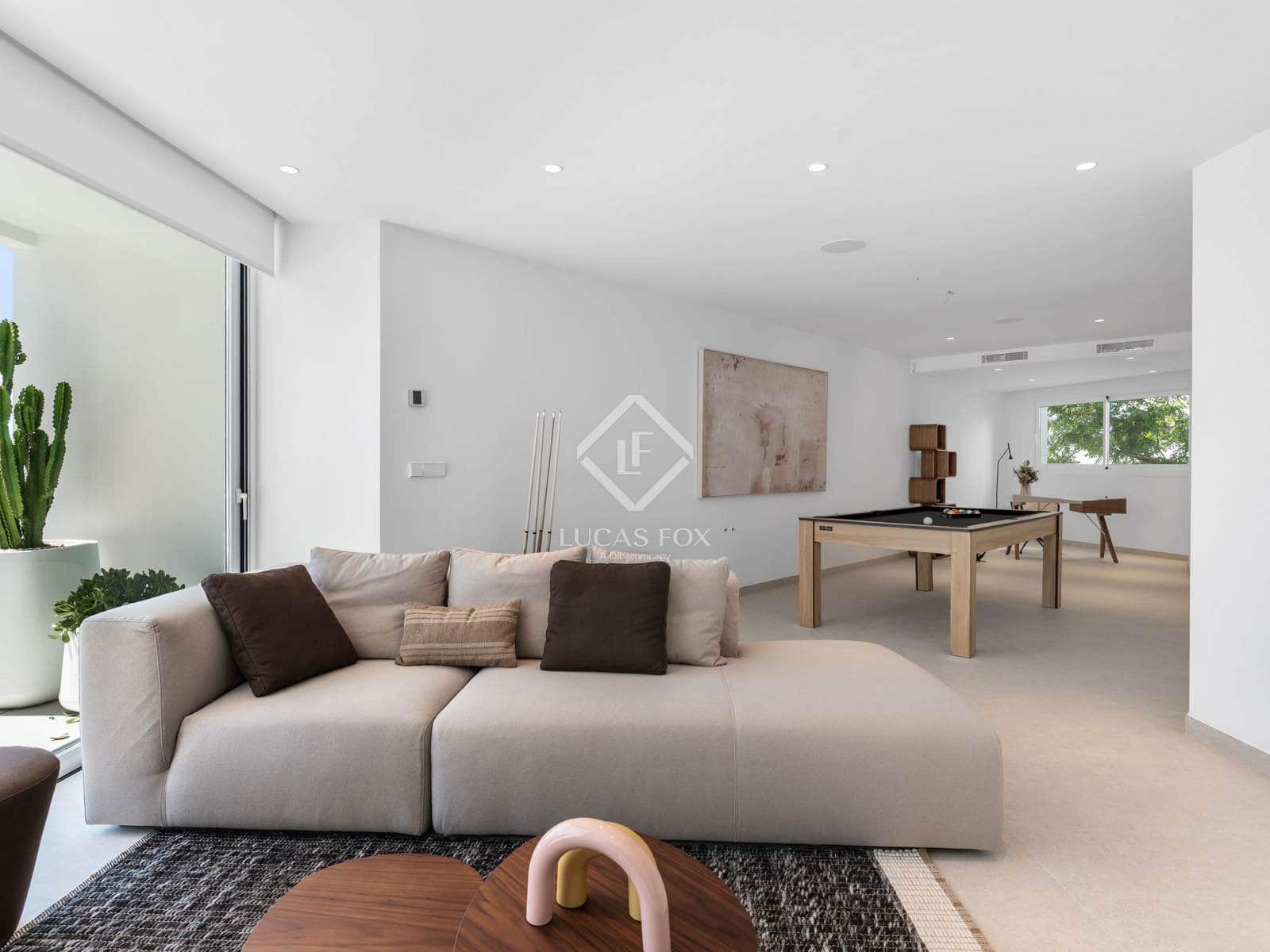 4 bedroom Villa for sale in Altea with pool garage - € 2,146,000 (Ref: 9172307)