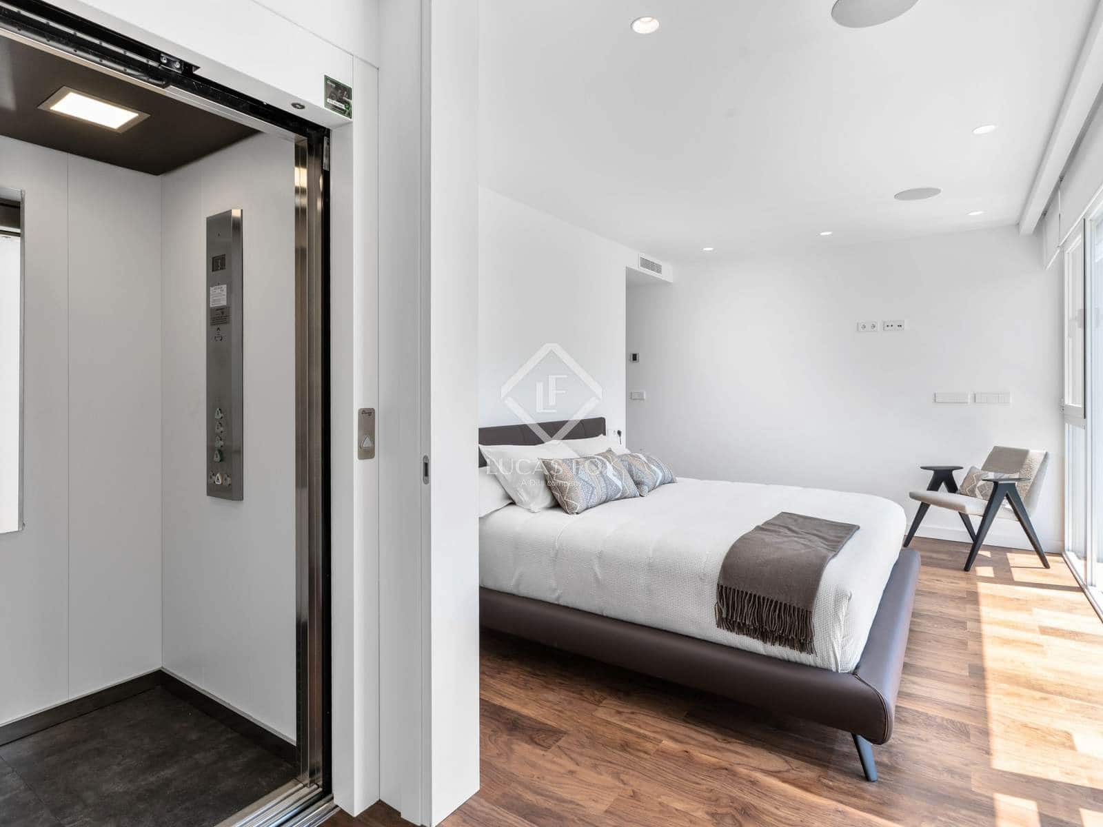 4 bedroom Villa for sale in Altea with pool garage - € 2,146,000 (Ref: 9172307)