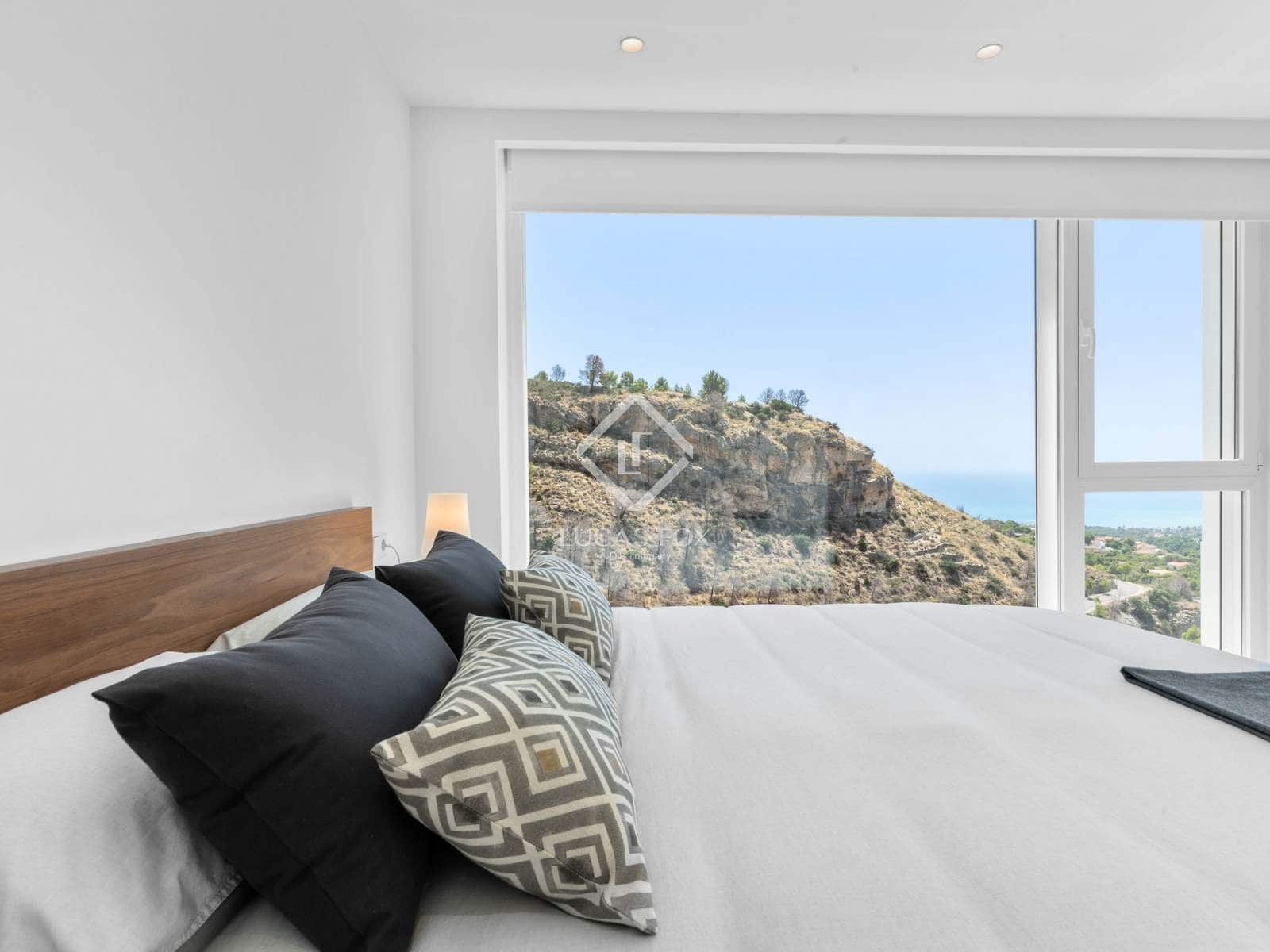 4 bedroom Villa for sale in Altea with pool garage - € 2,146,000 (Ref: 9172307)