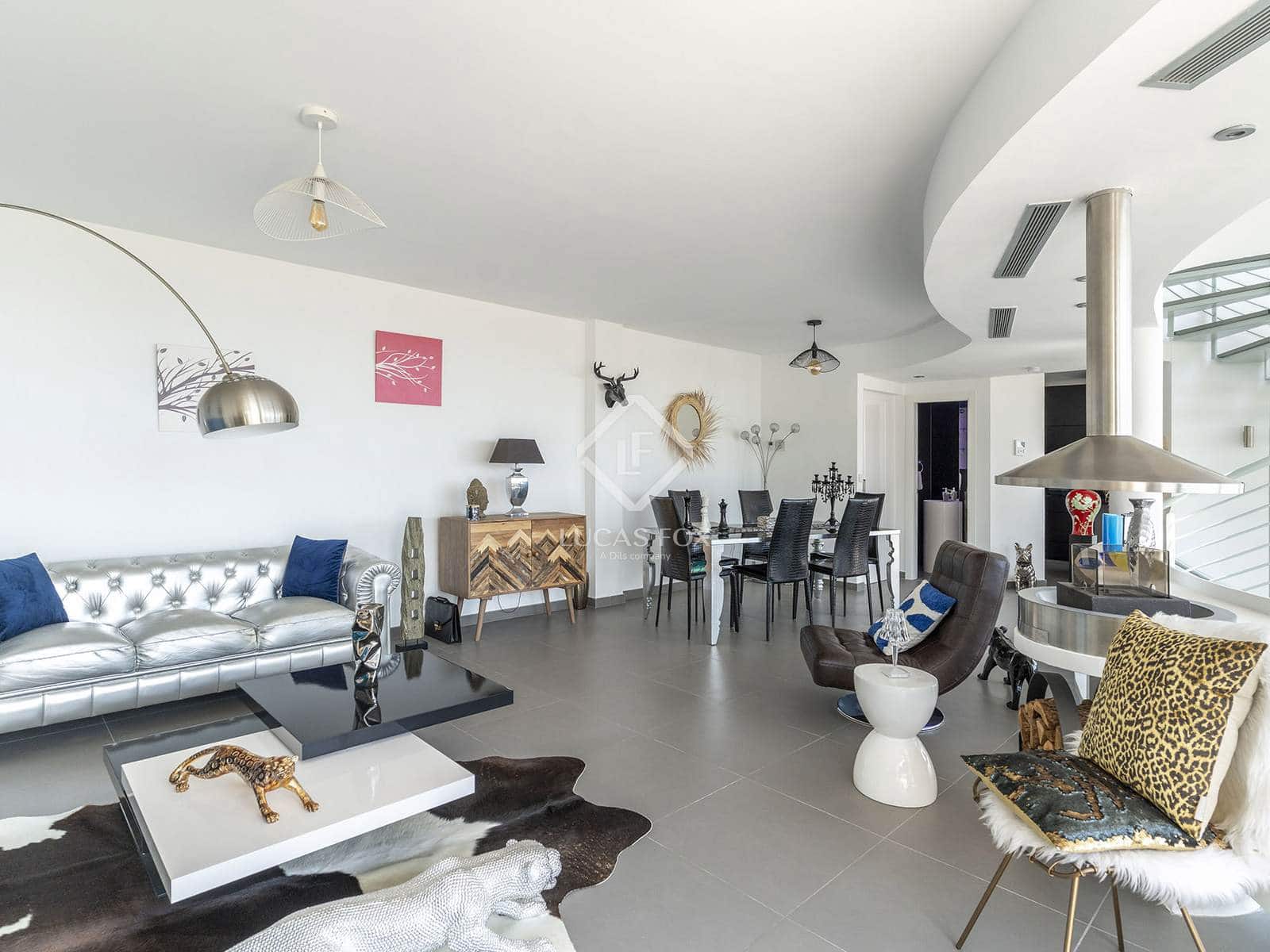 4 sypialnia Willa na sprzedaż w Altea z basenem garażem - 895 000 € (Ref: 9172384)