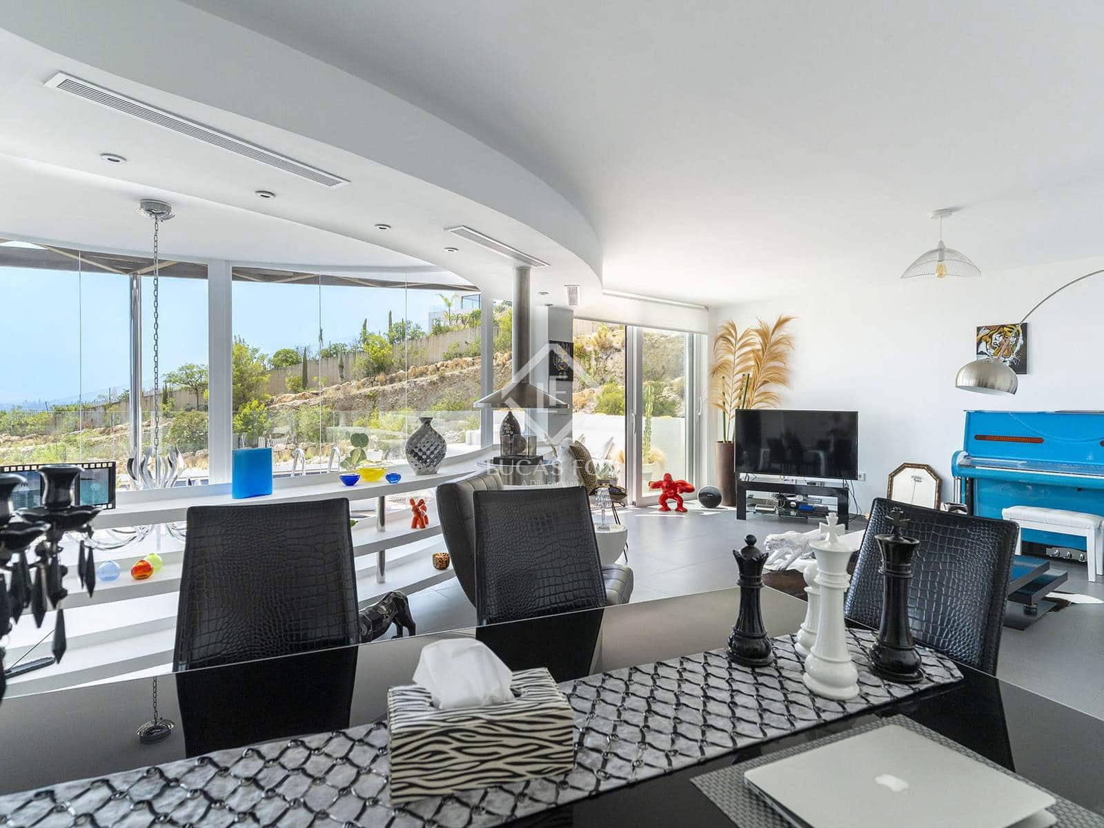 4 sypialnia Willa na sprzedaż w Altea z basenem garażem - 895 000 € (Ref: 9172384)