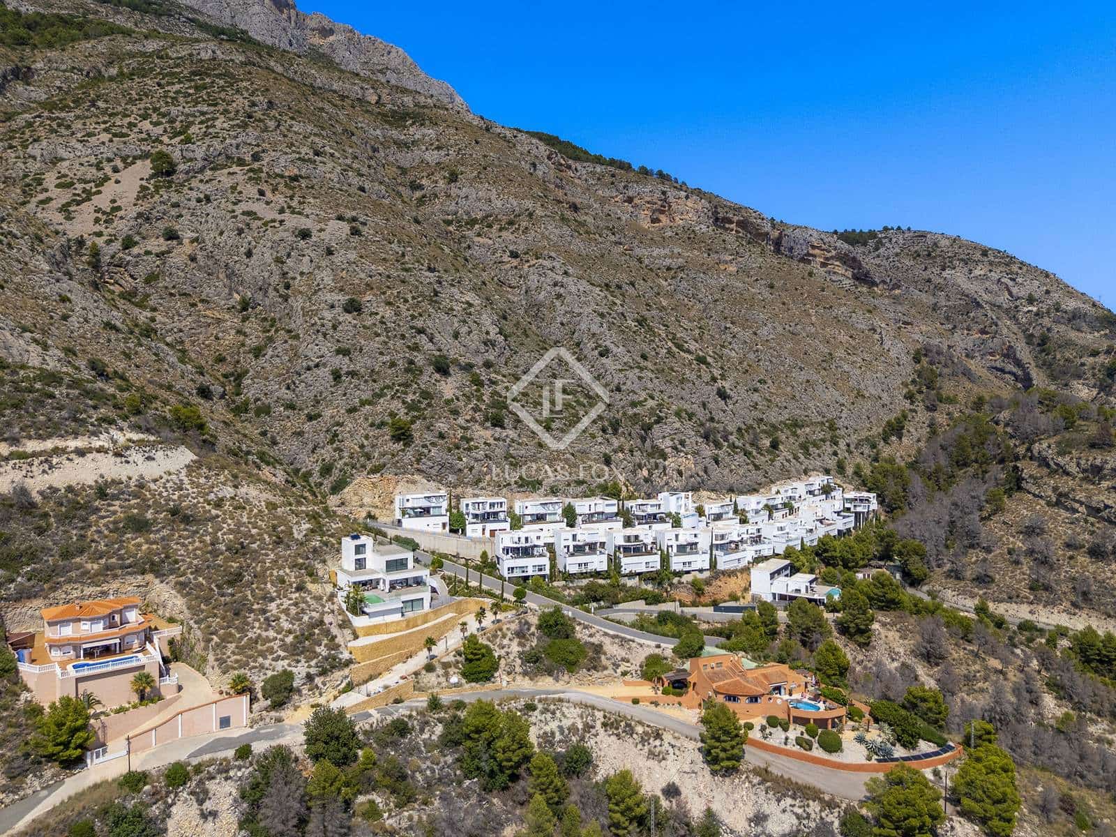 4 sypialnia Willa na sprzedaż w Altea z basenem garażem - 895 000 € (Ref: 9172384)