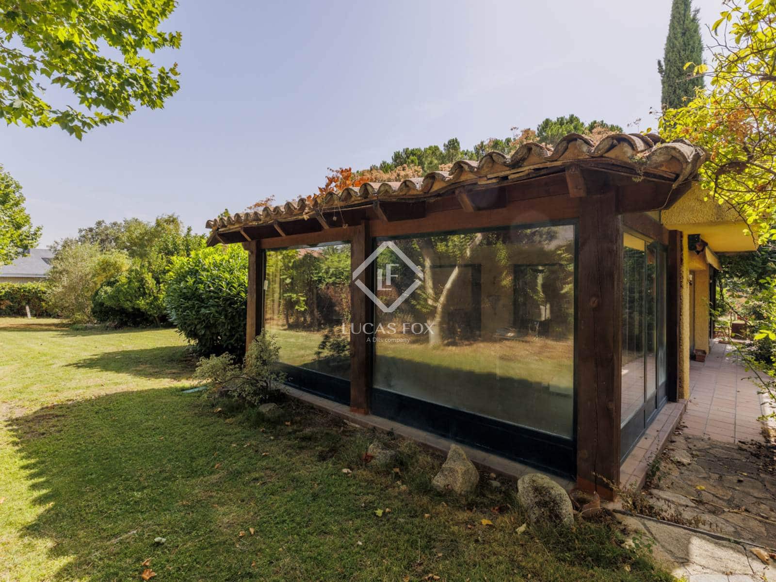 6 soverom Villa til salgs i Boadilla del Monte med svømmebasseng garasje - € 1 590 000 (Ref: 9172457)