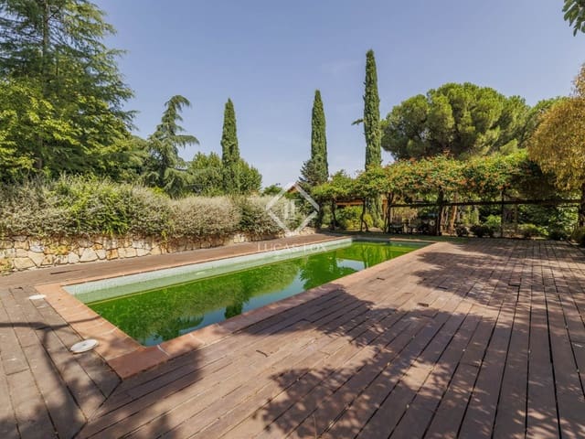 6 chambre Villa/Maison à vendre à Boadilla del Monte avec piscine garage - 1 640 000 € (Ref: 9172457)