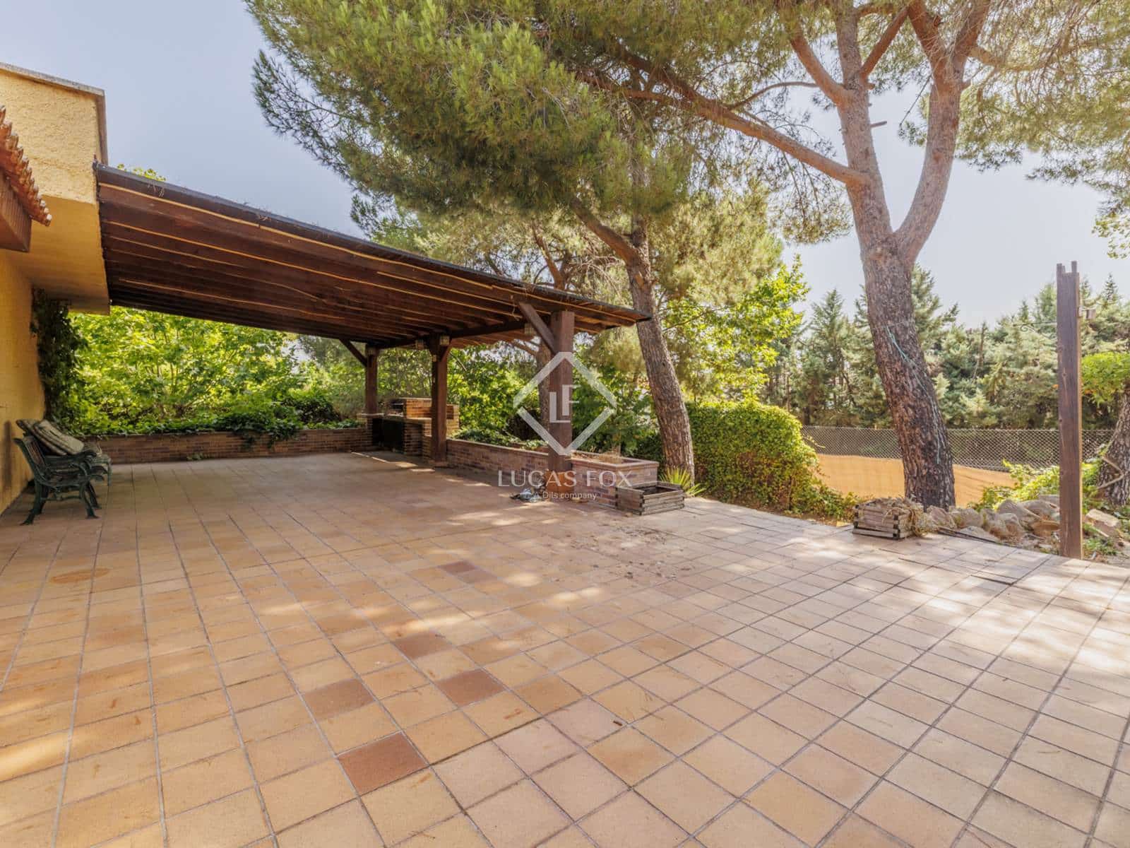 6 soverom Villa til salgs i Boadilla del Monte med svømmebasseng garasje - € 1 590 000 (Ref: 9172457)