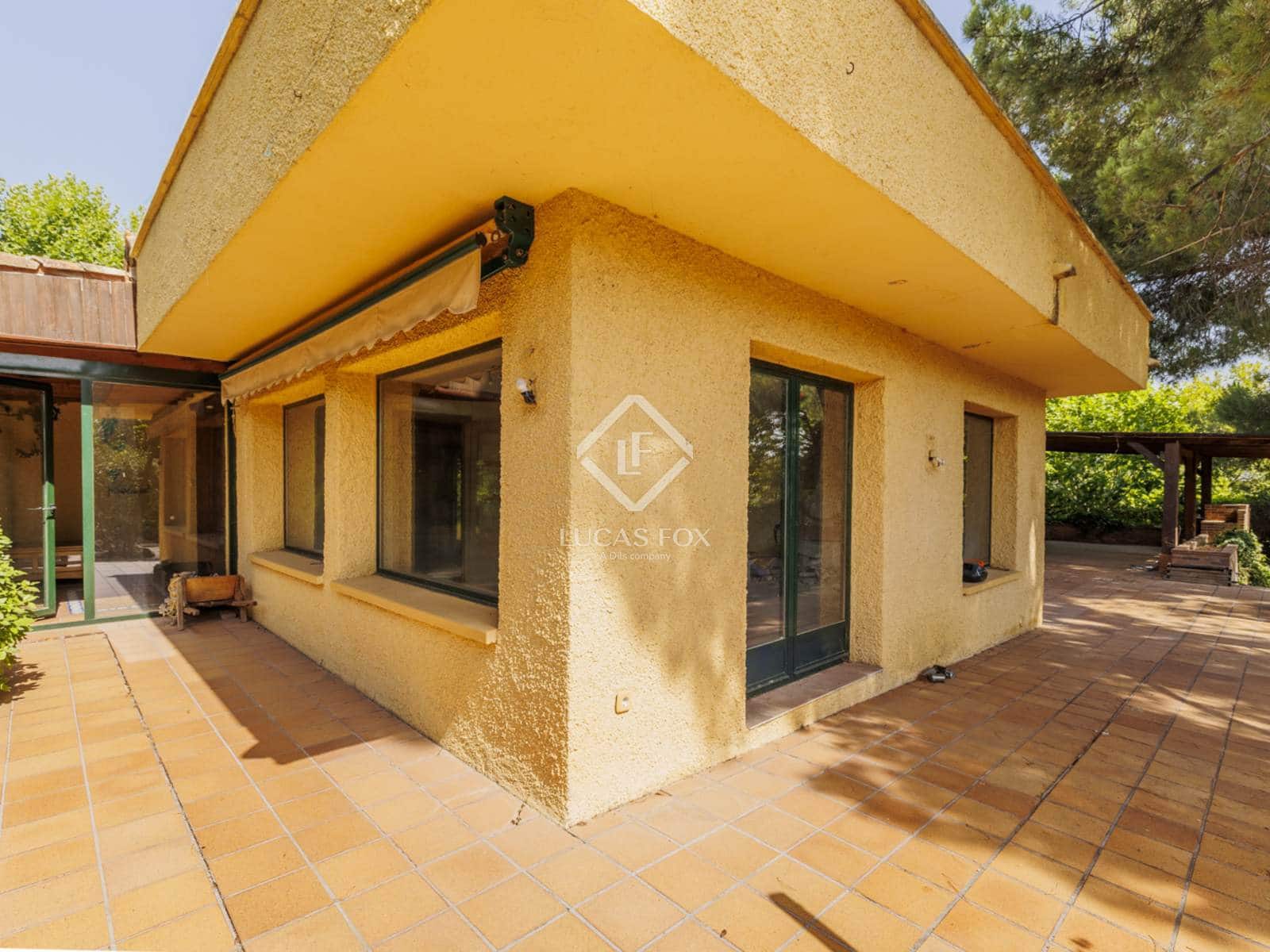 6 soverom Villa til salgs i Boadilla del Monte med svømmebasseng garasje - € 1 590 000 (Ref: 9172457)