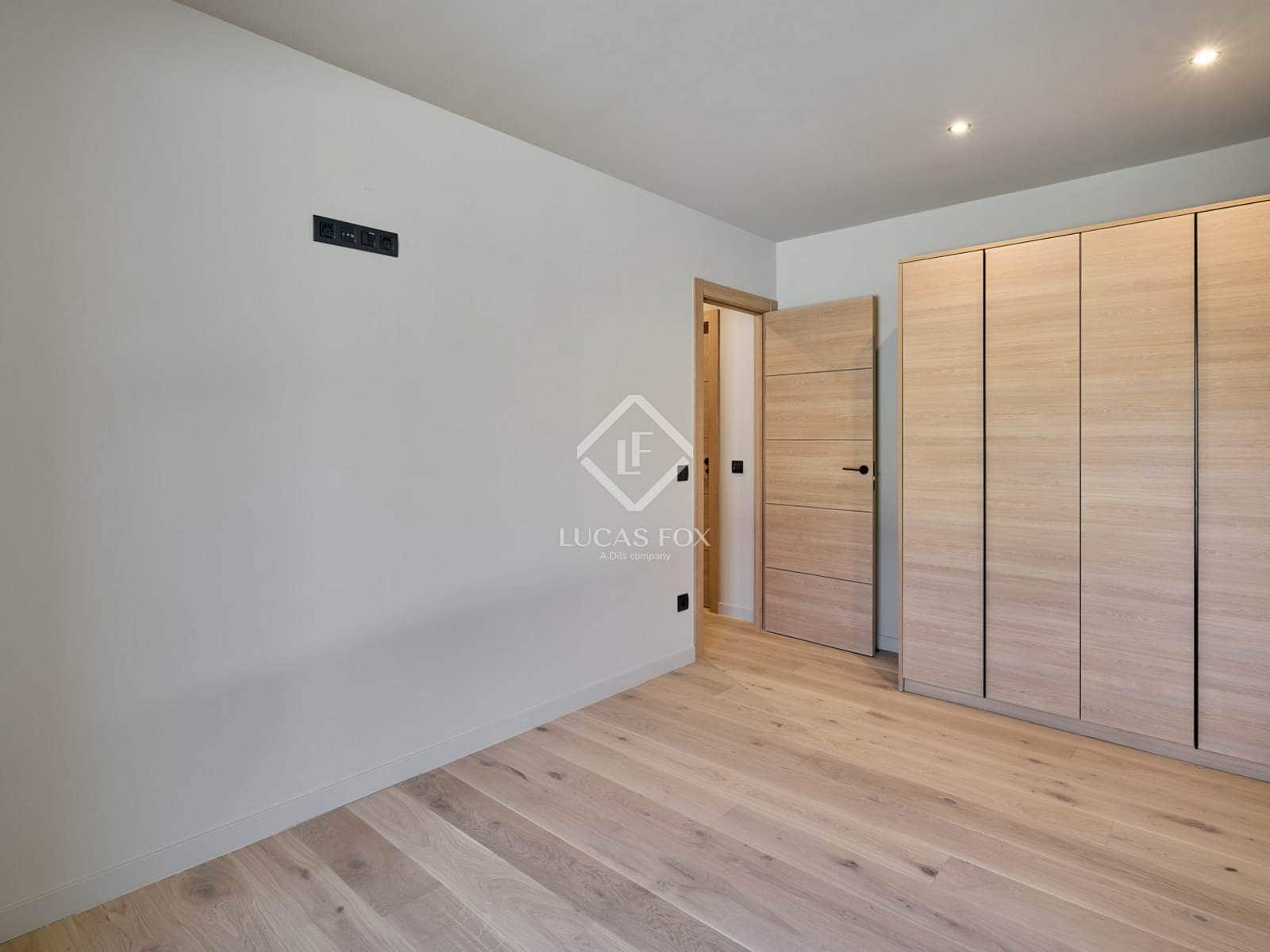 4 soveværelse Villa til salg i Isovol med garage - € 815.000 (Ref: 9172461)