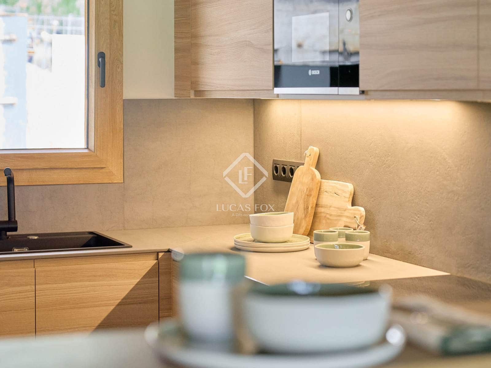 4 soveværelse Villa til salg i Isovol med garage - € 815.000 (Ref: 9172461)