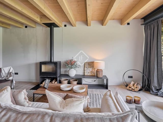 Chalet de 4 habitaciones en Isòvol en venta con garaje - 850.000 € (Ref: 9172461)