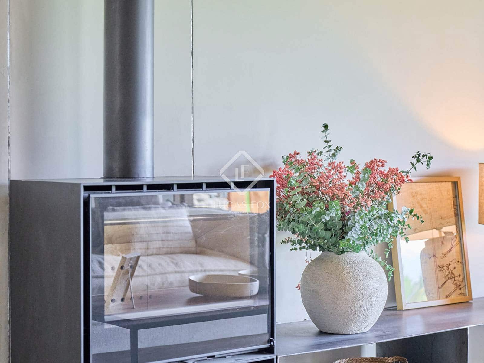 4 soveværelse Villa til salg i Isovol med garage - € 815.000 (Ref: 9172461)