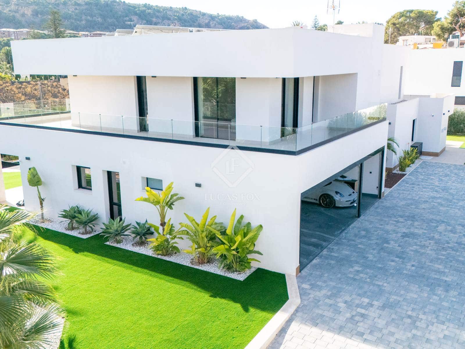 4 slaapkamer Villa te koop in Alicante stad met zwembad garage - € 2.650.000 (Ref: 9172584)