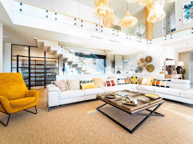 4 slaapkamer Villa te koop in Alicante stad met zwembad garage - € 2.650.000 (Ref: 9172584)