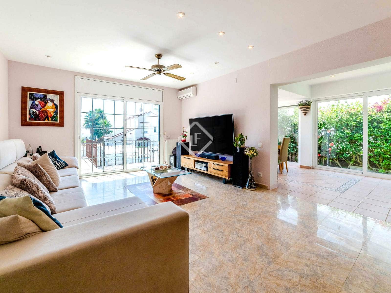 5 slaapkamer Villa te koop in Sitges met zwembad garage - € 1.440.000 (Ref: 9175452)