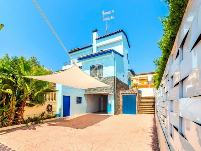 5 Zimmer Villa zu verkaufen in Sitges mit Pool Garage - 1.295.000 € (Ref: 9175452)