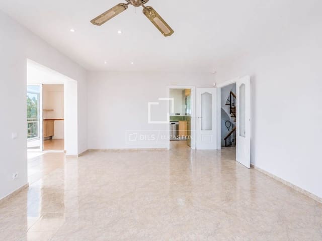 5 Zimmer Villa zu verkaufen in Sitges mit Pool Garage - 1.295.000 € (Ref: 9175452)