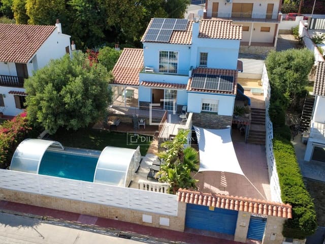 5 Zimmer Villa zu verkaufen in Sitges mit Pool Garage - 1.295.000 € (Ref: 9175452)