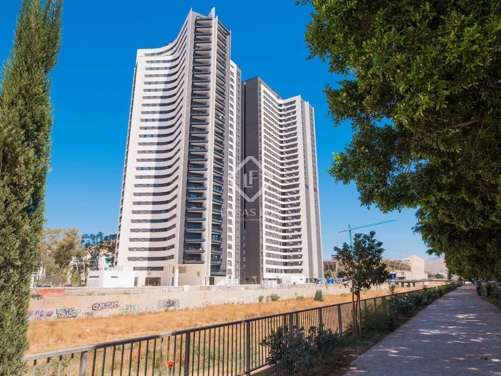 2 soverom Leilighet til salgs i Malaga by med svømmebasseng garasje - € 515 000 (Ref: 9175793)