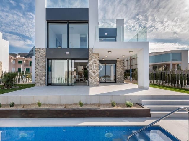 3 slaapkamer Villa te koop in Colonia de Sant Pere / Colonia de San Pedro, Artà met zwembad garage - € 1.270.000 (Ref: 9175794)