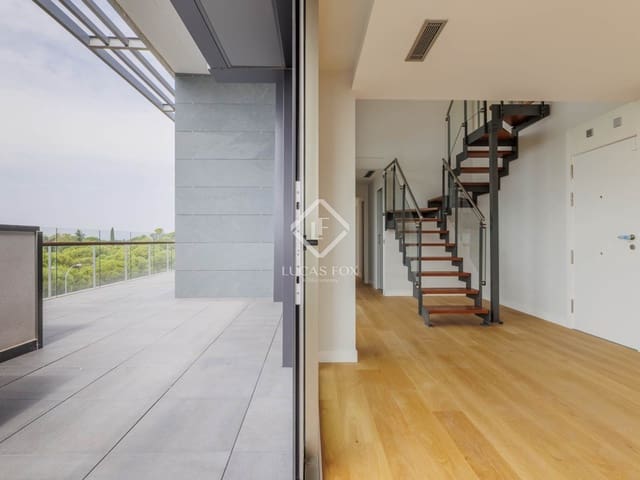 3 soverom Penthouse til salgs i Majadahonda med svømmebasseng garasje - € 1 160 000 (Ref: 9180483)