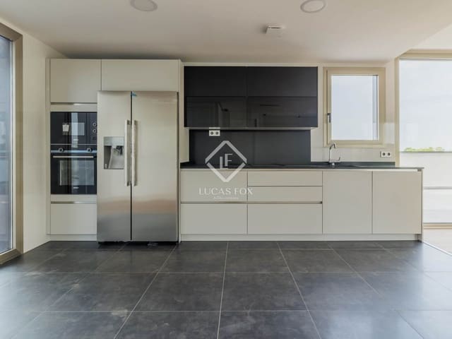 3 soverom Penthouse til salgs i Majadahonda med svømmebasseng garasje - € 1 290 000 (Ref: 9180484)