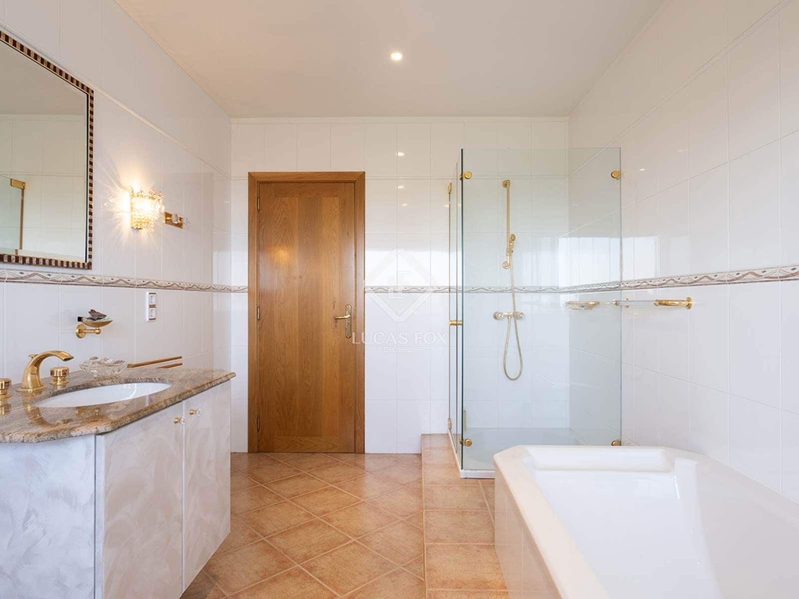 3 soveværelse Villa til salg i Cangas med garage - € 830.000 (Ref: 9180485)