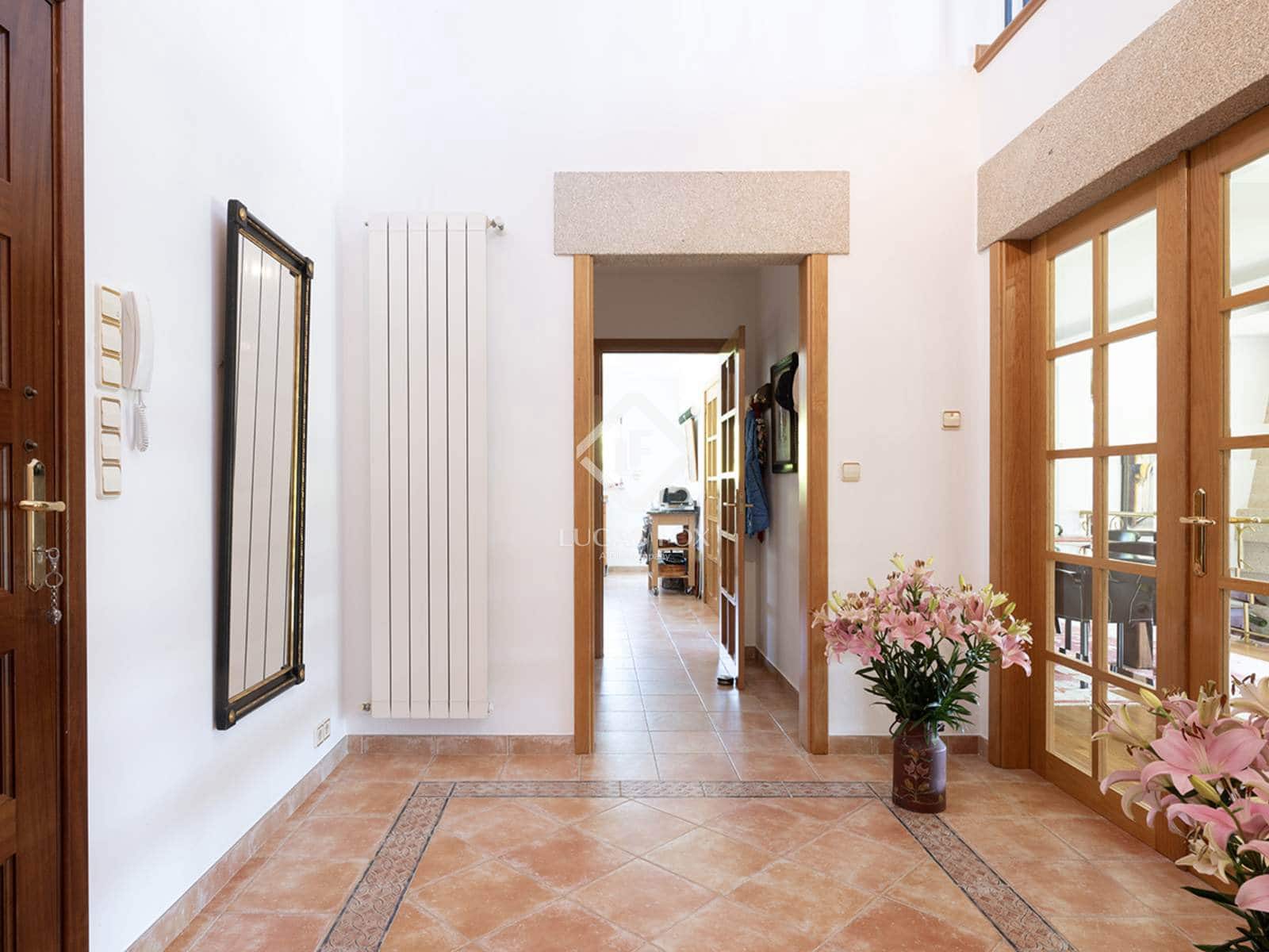 3 soveværelse Villa til salg i Cangas med garage - € 830.000 (Ref: 9180485)