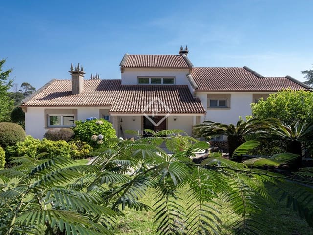 3 bedroom Villa for sale in Cangas with garage - € 830,000 (Ref: 9180485)