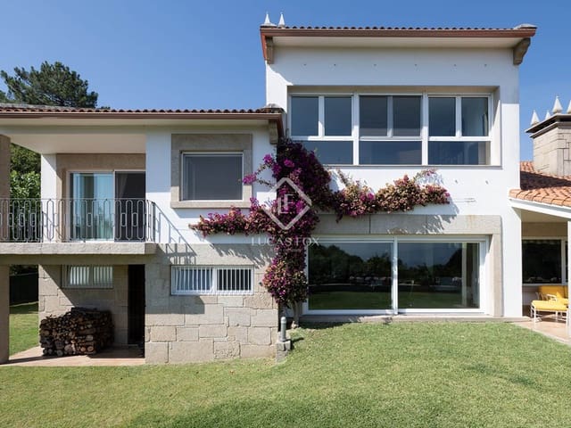 3 bedroom Villa for sale in Cangas with garage - € 830,000 (Ref: 9180485)