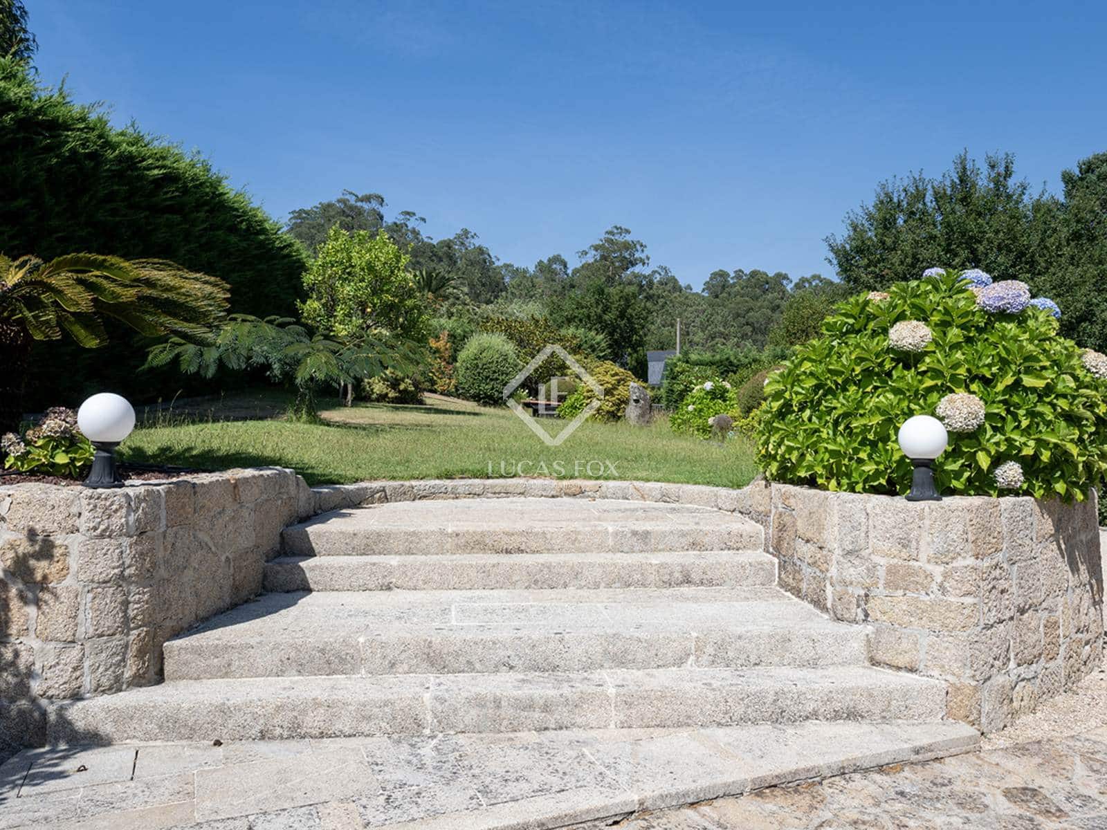 3 soveværelse Villa til salg i Cangas med garage - € 830.000 (Ref: 9180485)