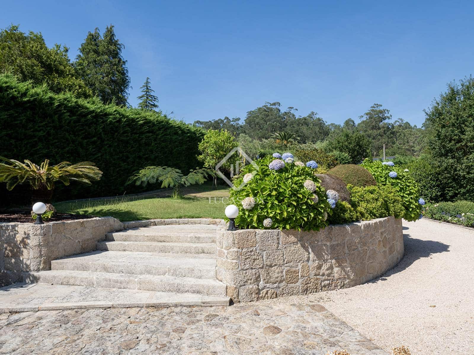 3 soveværelse Villa til salg i Cangas med garage - € 830.000 (Ref: 9180485)