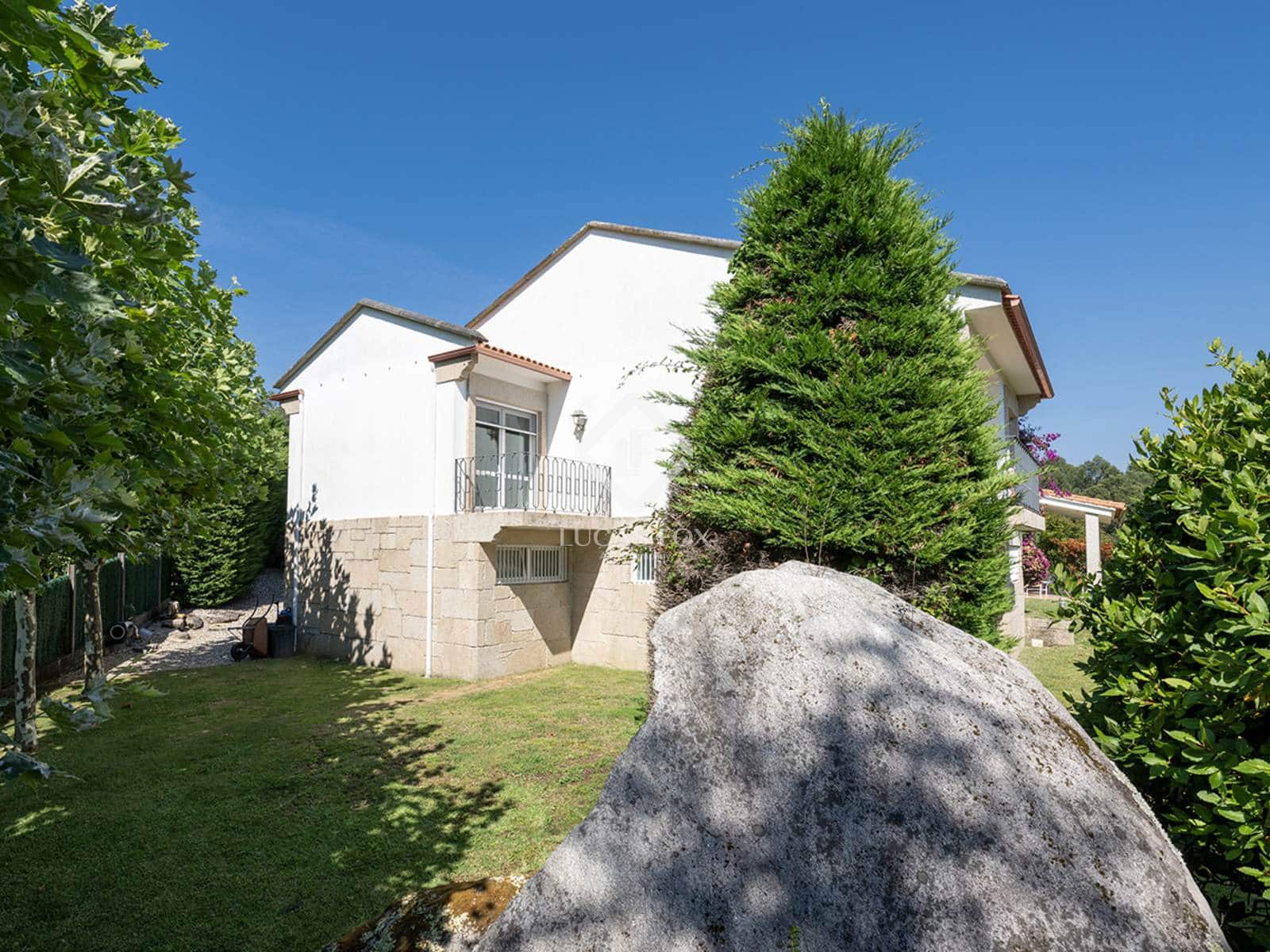 3 soveværelse Villa til salg i Cangas med garage - € 830.000 (Ref: 9180485)