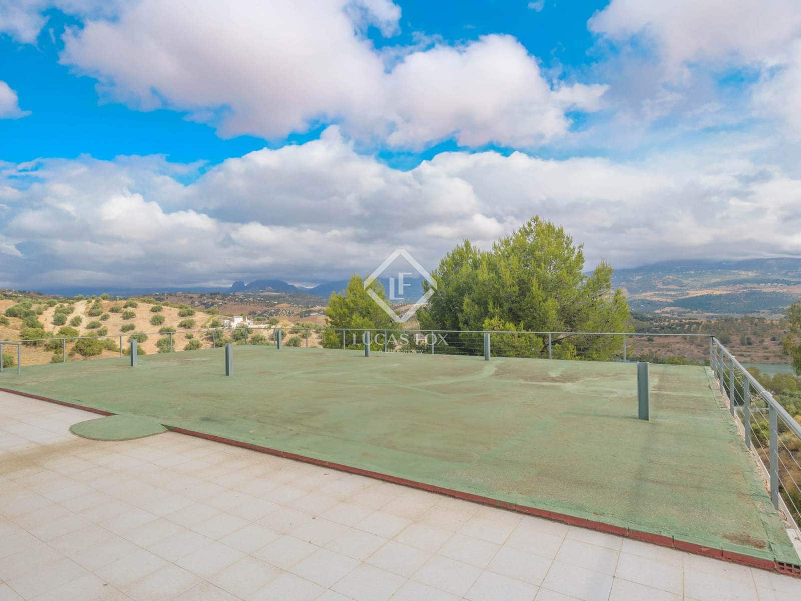 4 soveværelse Finca/Landehus til salg i Vinuela med swimmingpool garage - € 780.000 (Ref: 9183986)