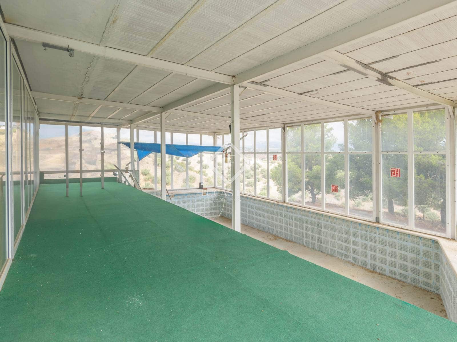 4 soveværelse Finca/Landehus til salg i Vinuela med swimmingpool garage - € 780.000 (Ref: 9183986)