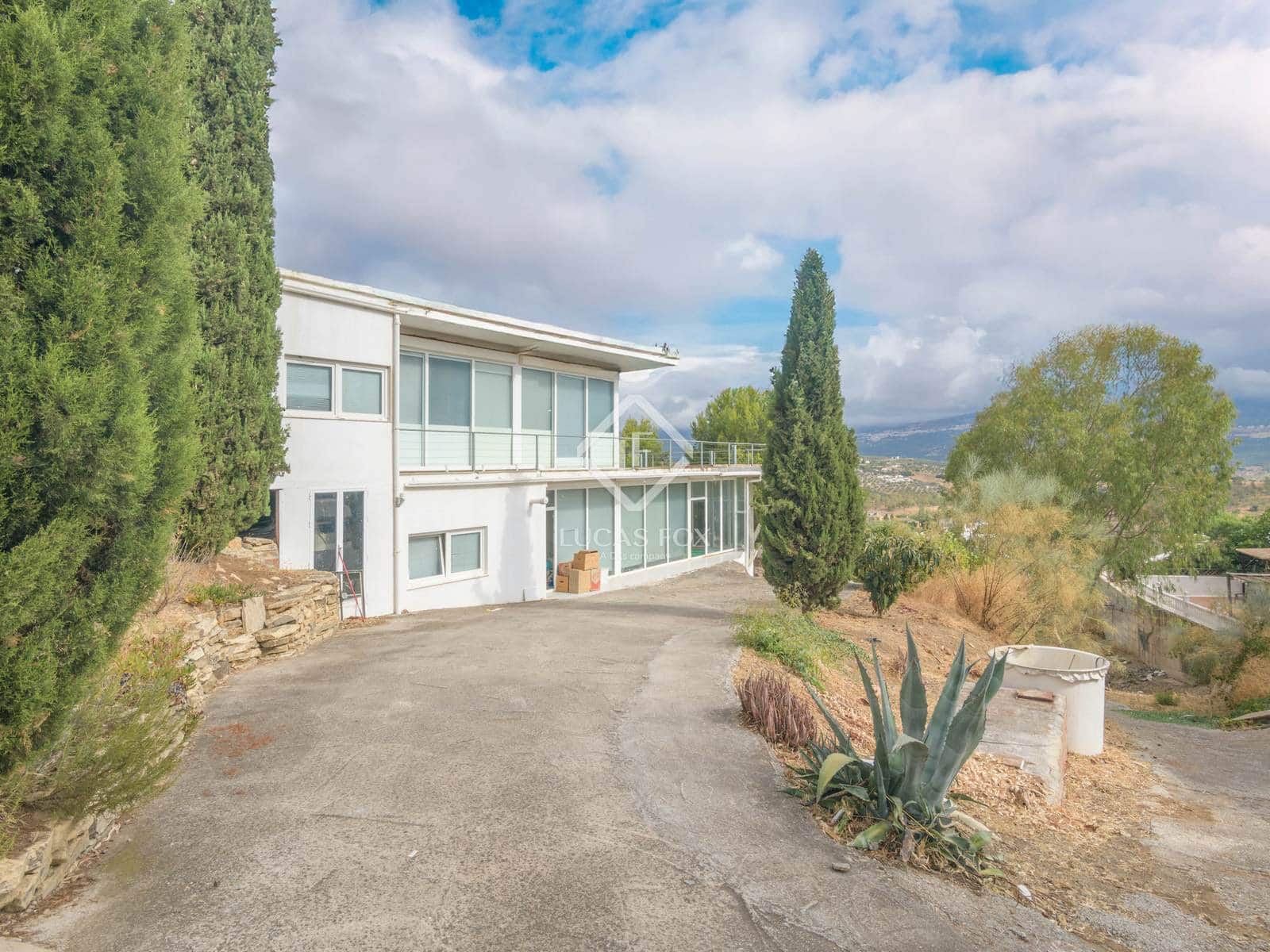 4 soveværelse Finca/Landehus til salg i Vinuela med swimmingpool garage - € 780.000 (Ref: 9183986)